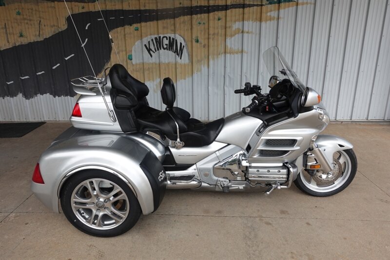 2005 Honda Gold Wing 1800 Trike CSC BASE in Kingman, KS
