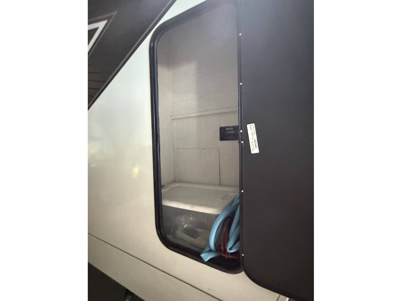 A photo of this 2023 Grand Design MOMENTUM G-CLASS 23G