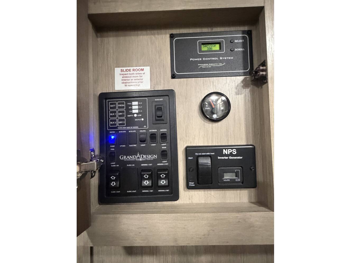 A photo of this 2023 Grand Design MOMENTUM G-CLASS 23G