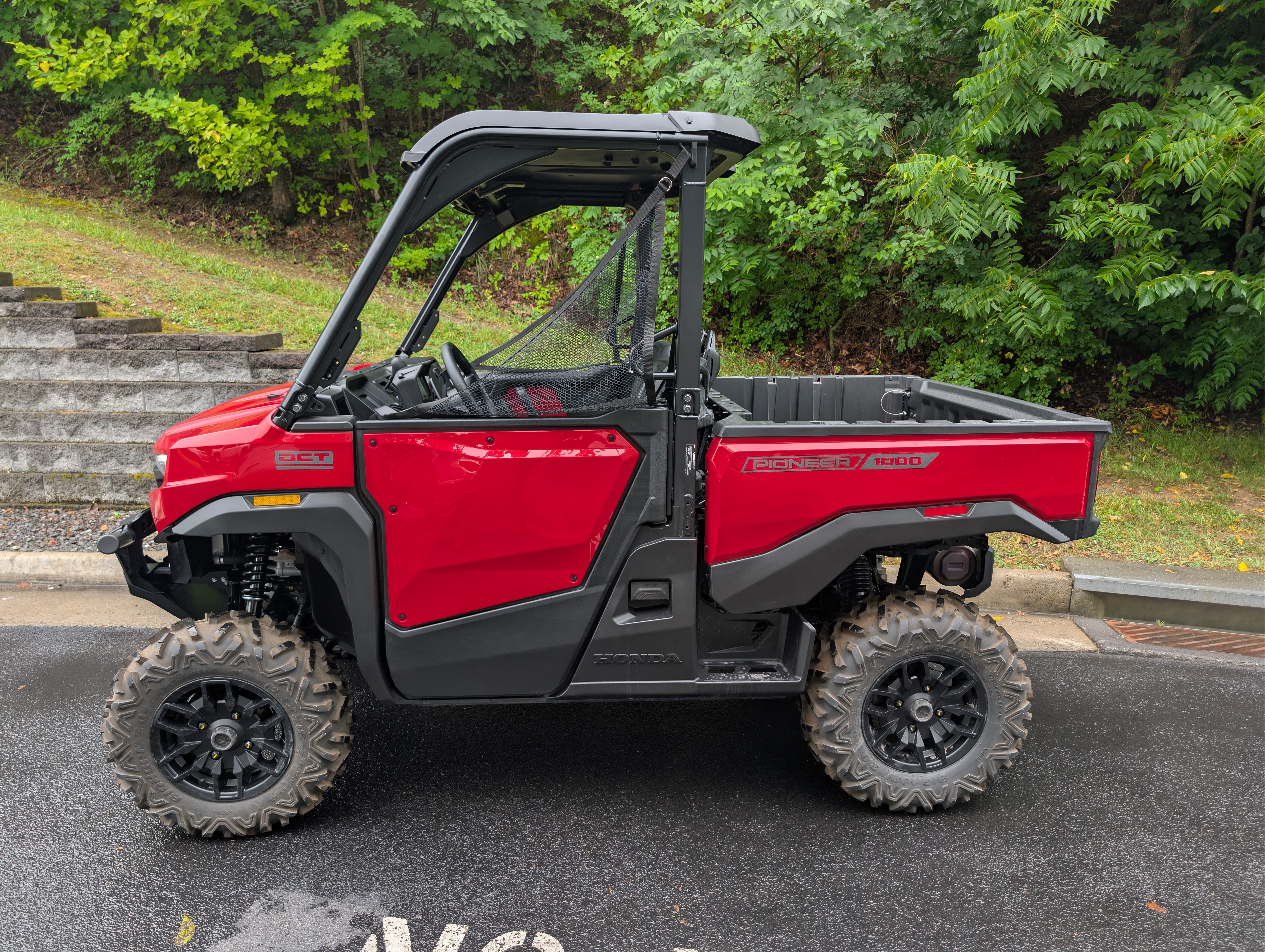 2026 Honda Pioneer 1000 Deluxe in winchester VA