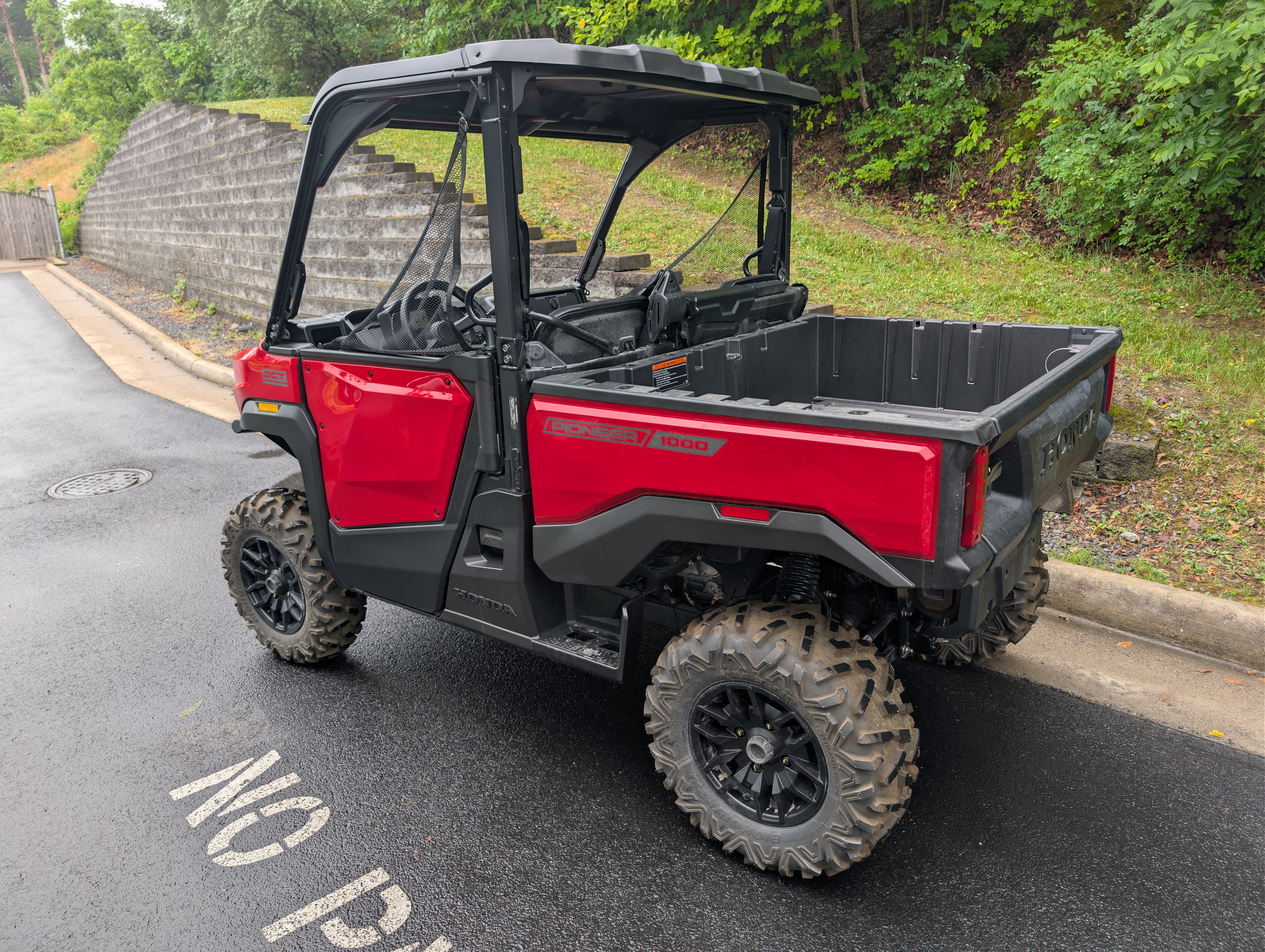 2026 Honda Pioneer 1000 Deluxe in winchester VA