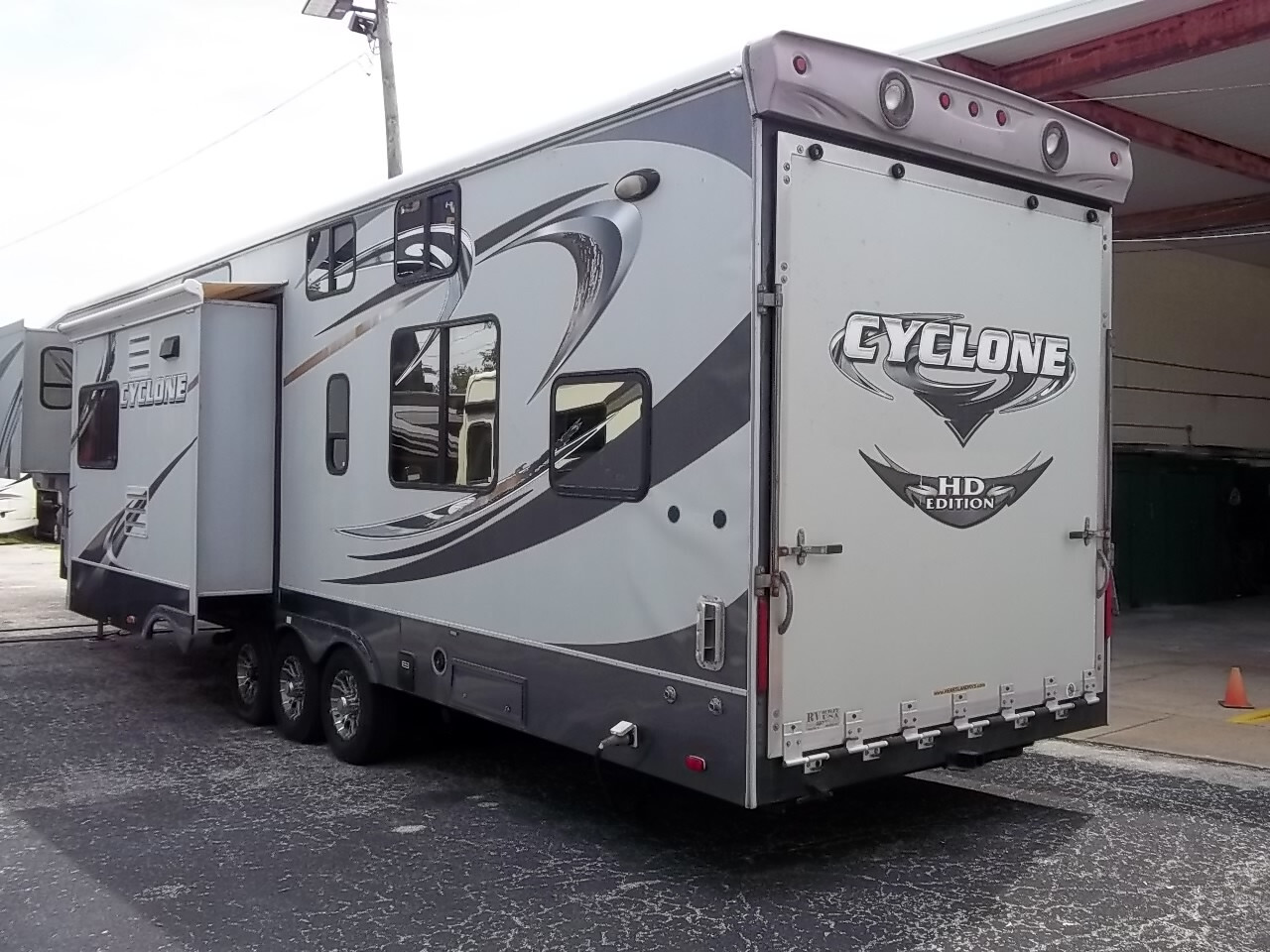 2012 Heartland Cyclone 3800 in clearwater FL