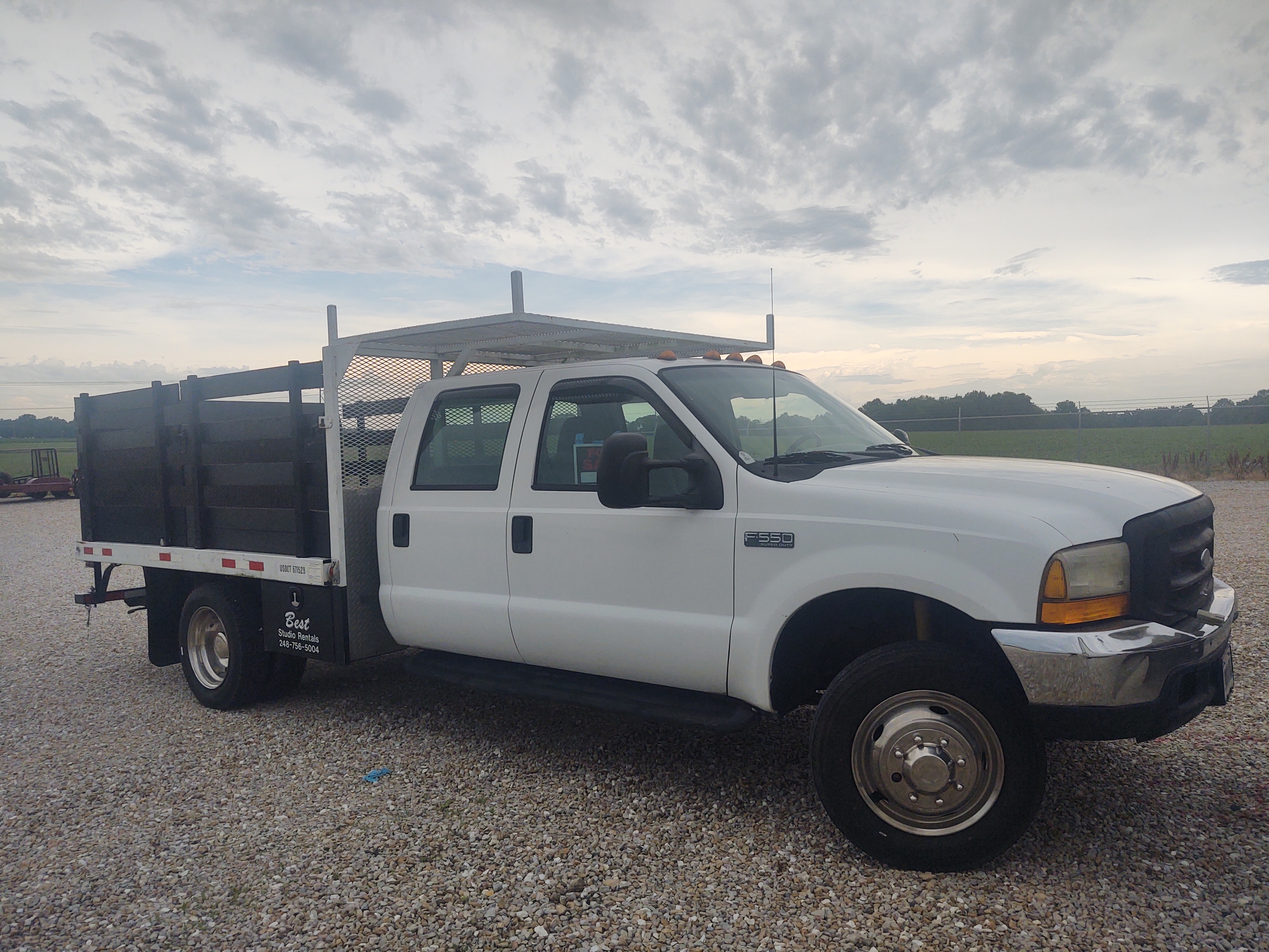 1999 FORD F550 XL XL in Wentzville, MO