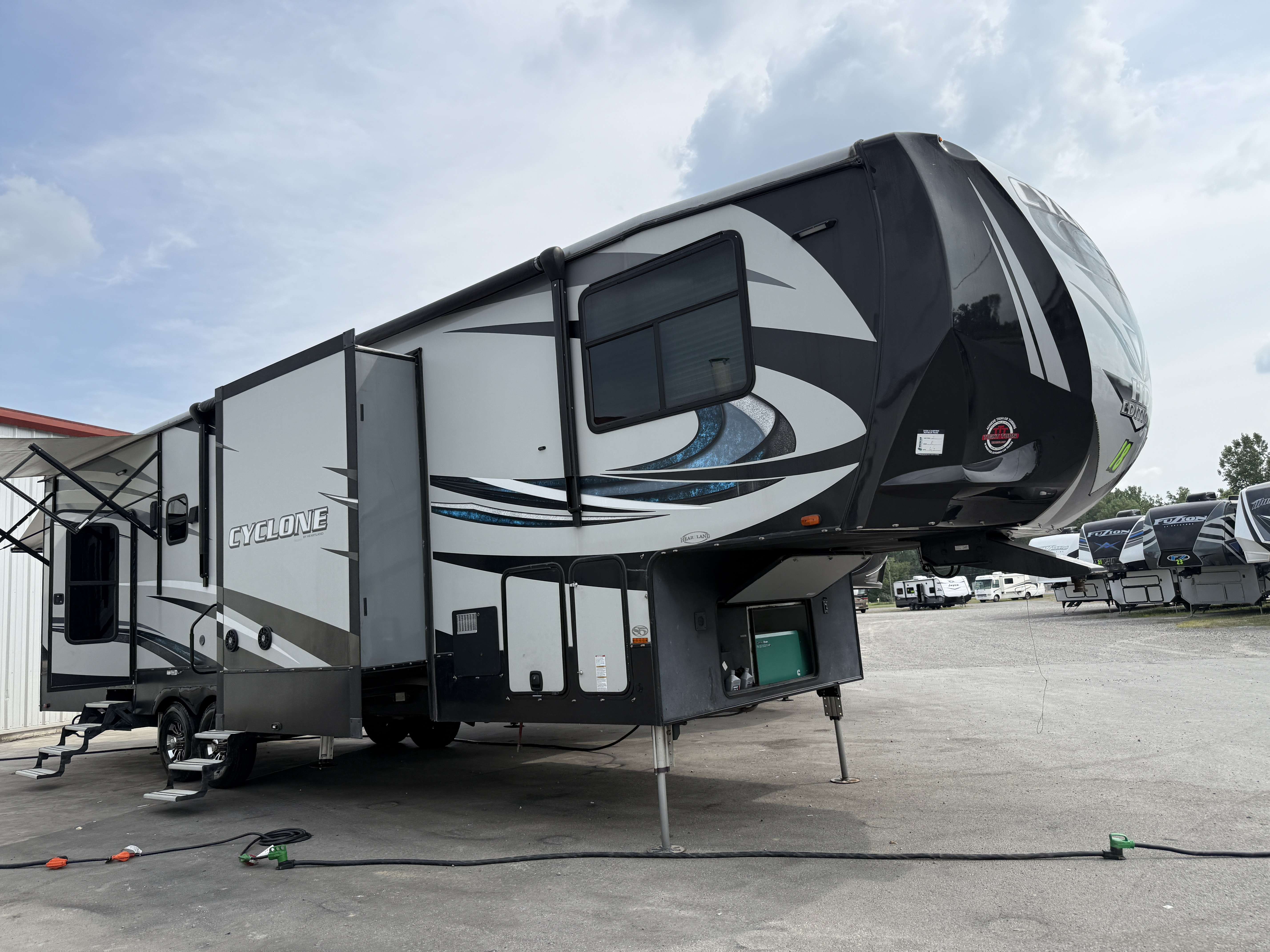 2018 Heartland CYCLONE 3611 in findlay OH