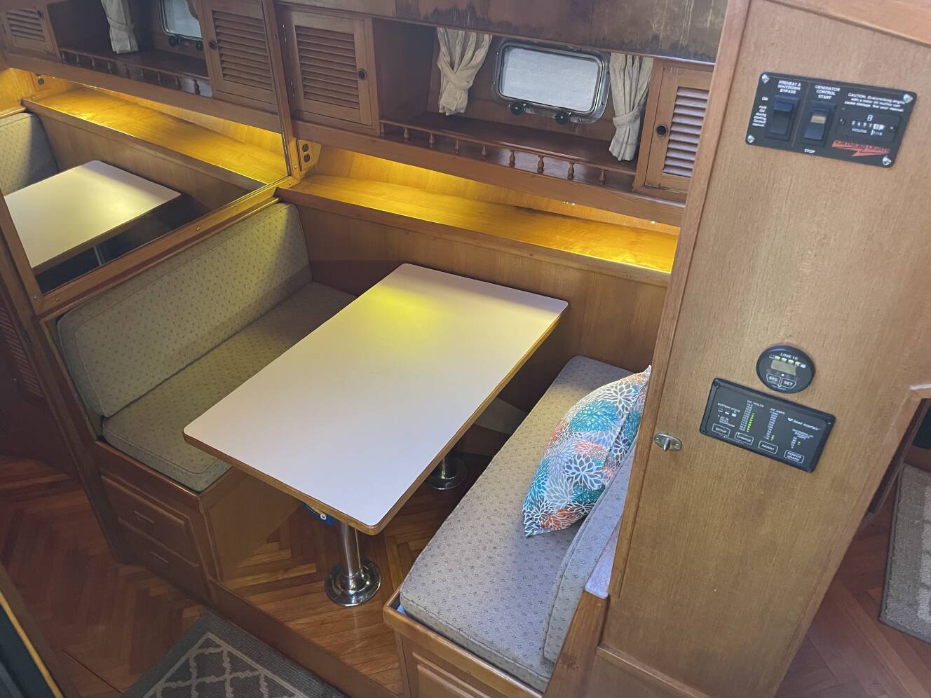 A photo of this 1985 Nova 40 SUNDECK