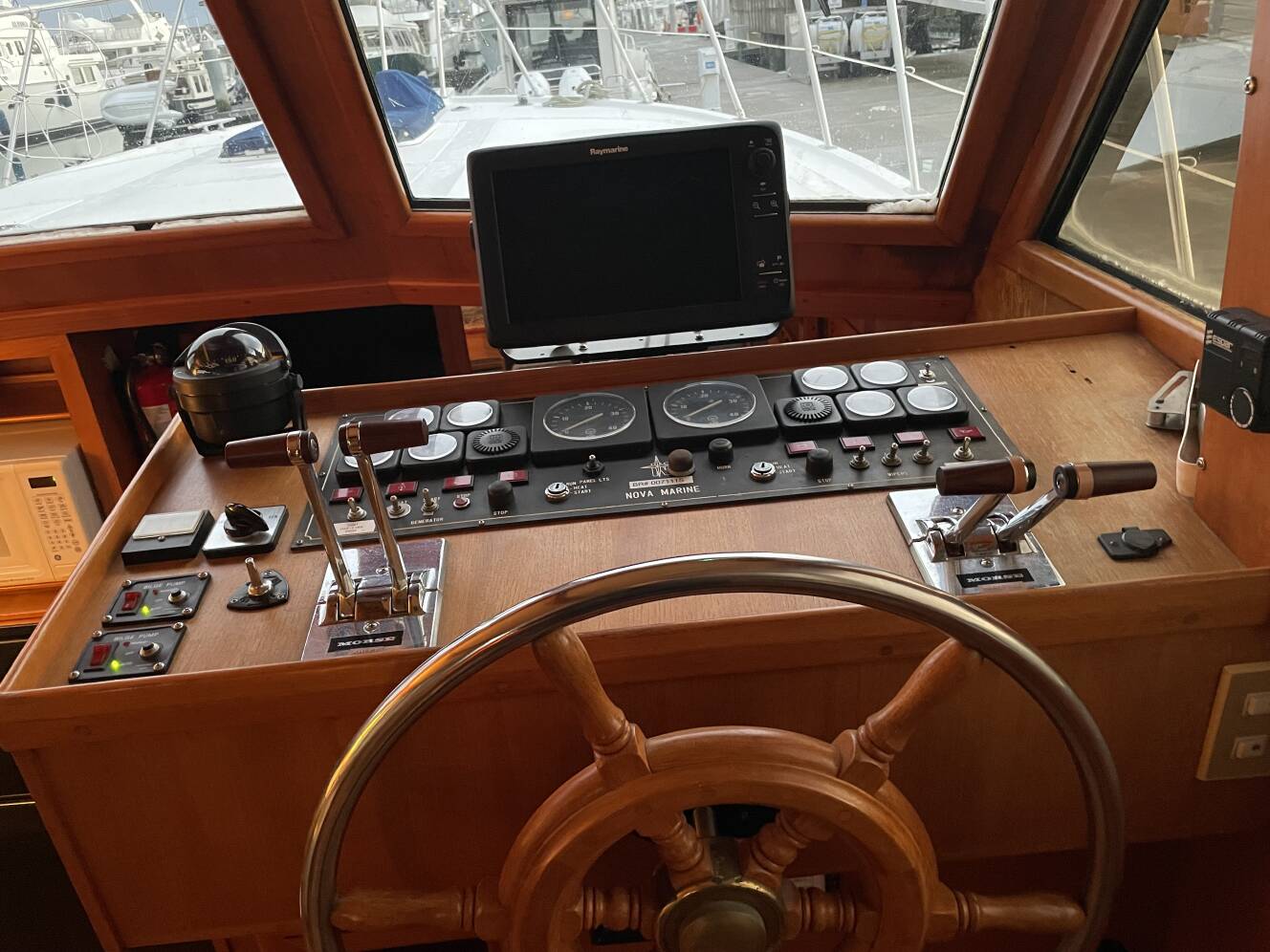 A photo of this 1985 Nova 40 SUNDECK