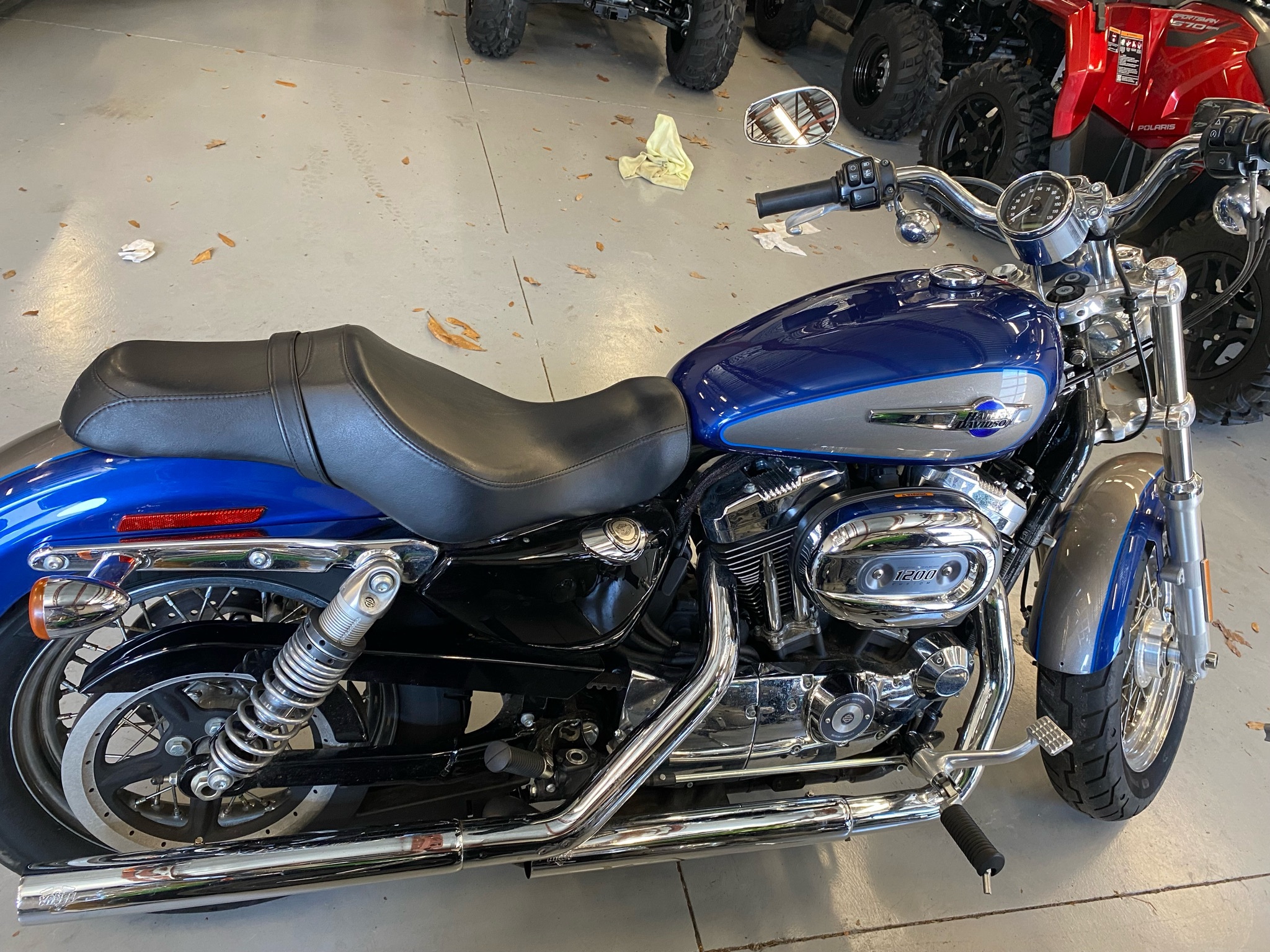 2017 Harley-Davidson 1200 Custom in Savannah, GA