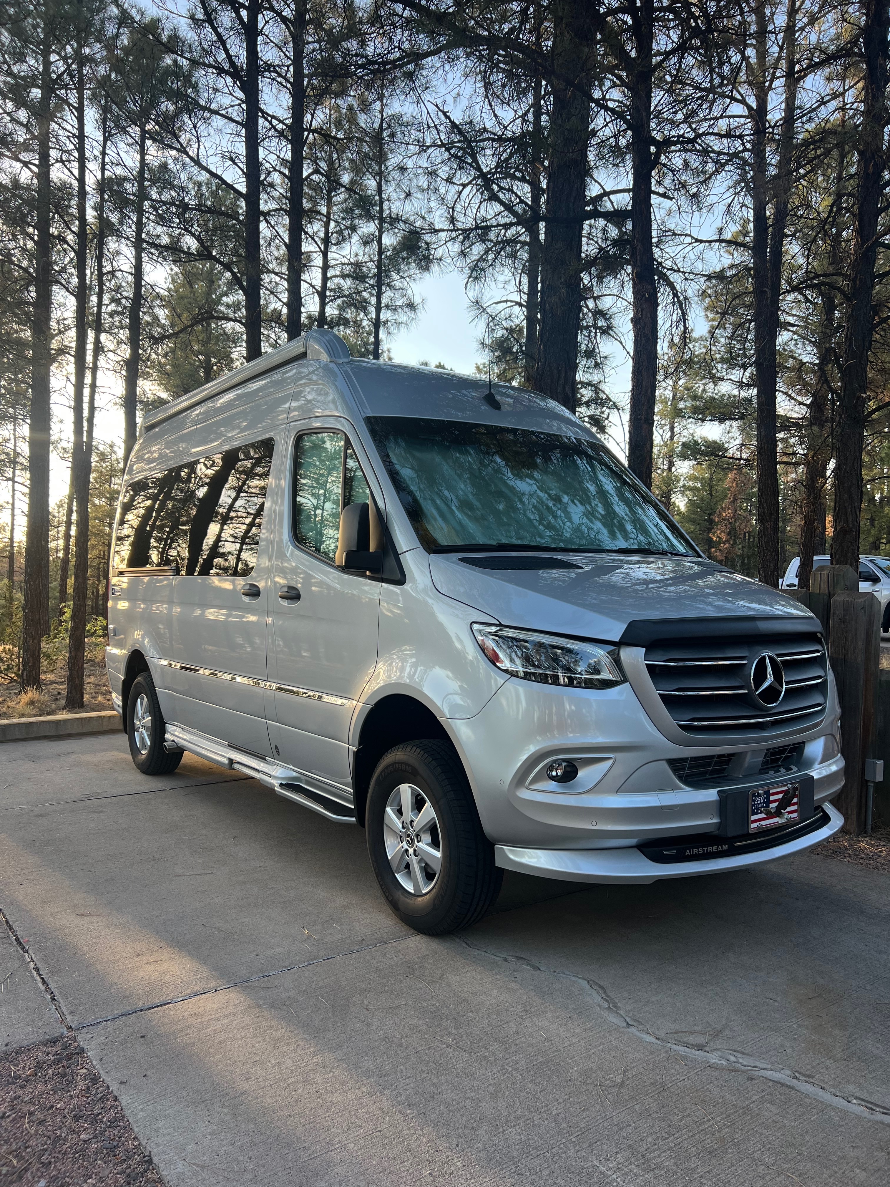 2021 Airstream INTERSTATE 19 TOMMY BAHAMA EDITION RV