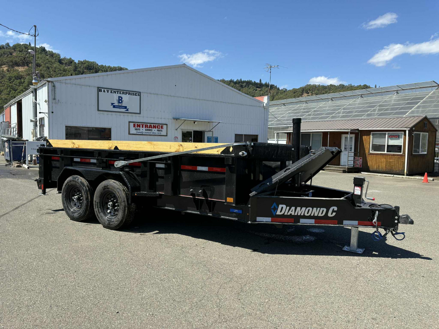 2026 Diamond C Trailers LPT207 14X82 in Roseburg, OR