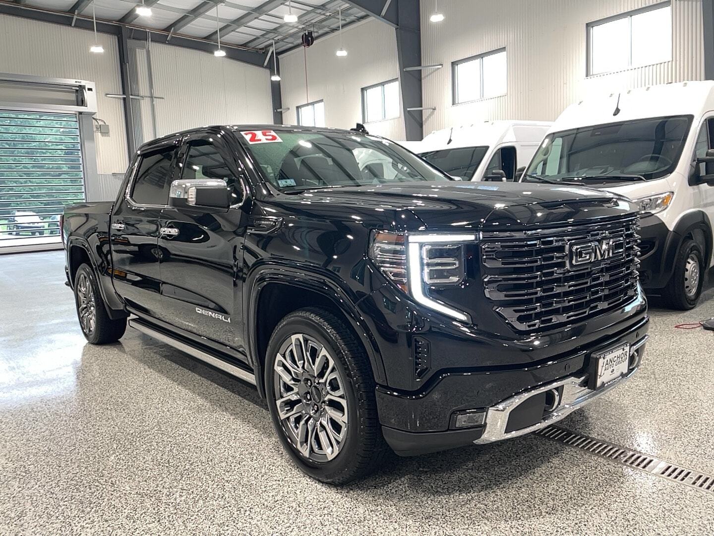 2025 GMC SIERRA in North Smithfield, RI