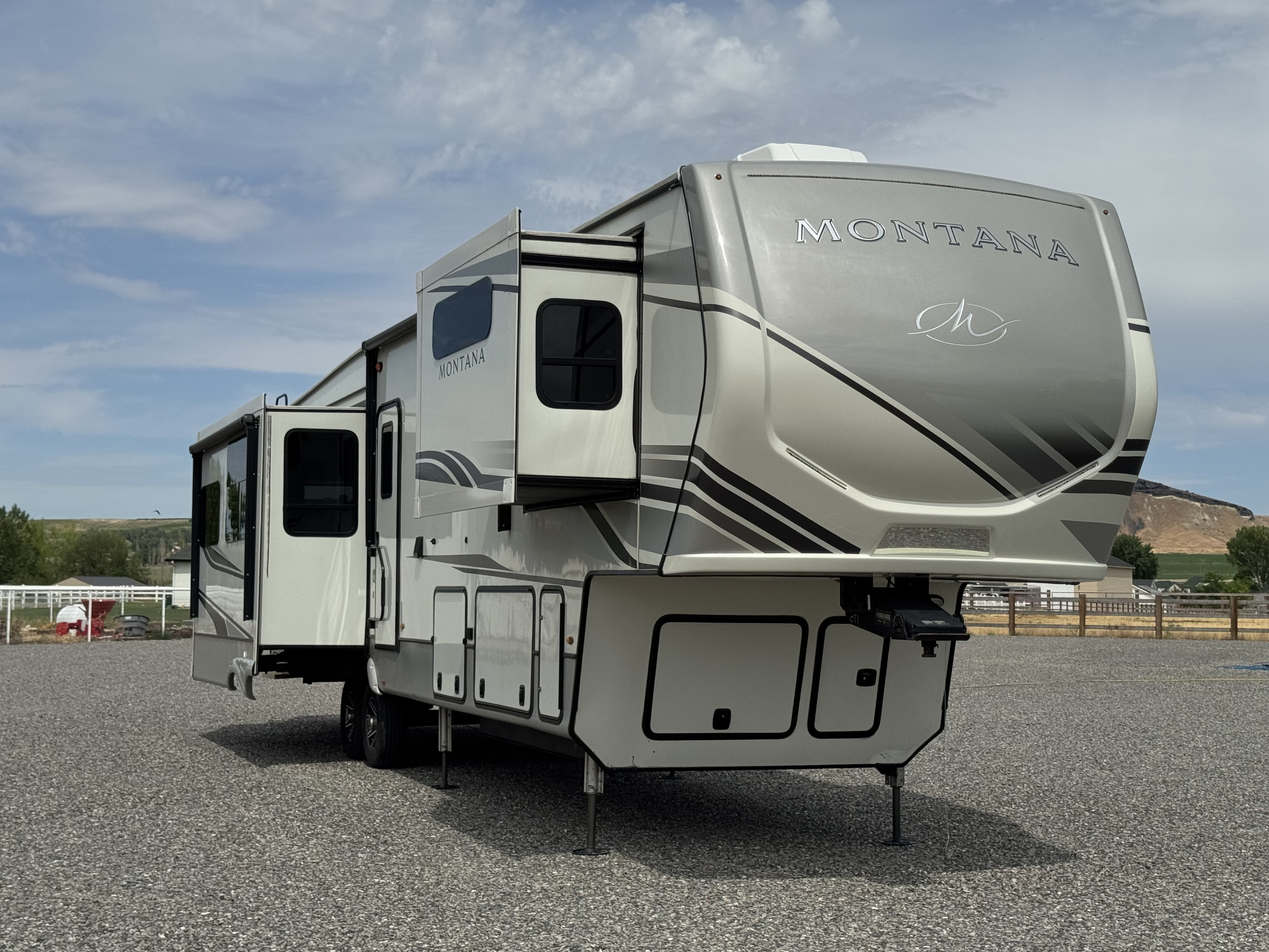 2022 Keystone MONTANA 3781RL RV