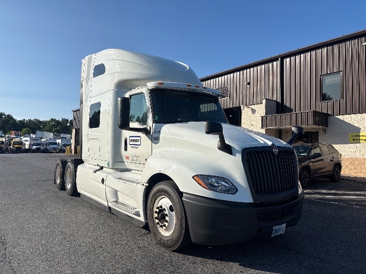 2020 INTERNATIONAL LT625 in Montgomery, NY