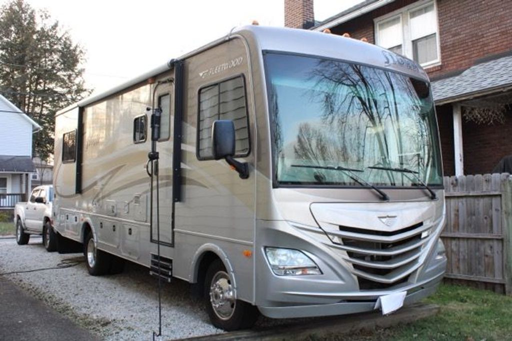 2014 Fleetwood Storm 28F in massillon OH