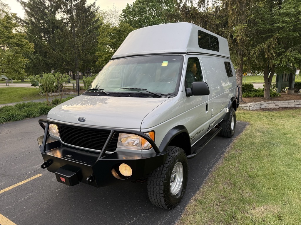2002 Sportsmobile RB50 in waukegan IL