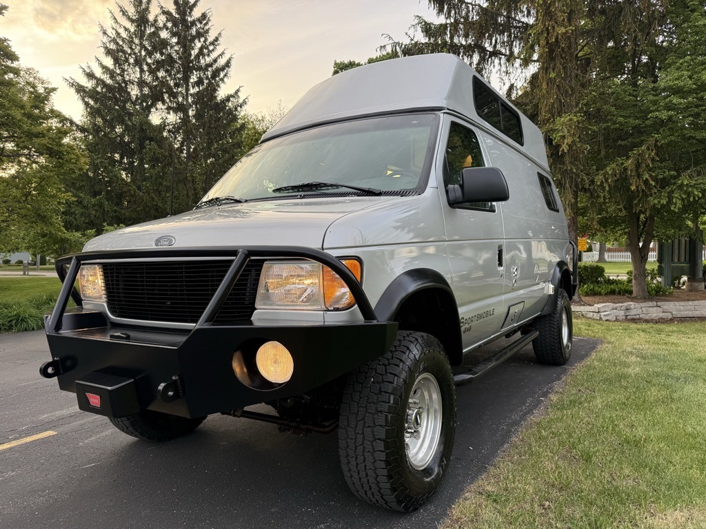 2002 Sportsmobile RB50 in waukegan IL