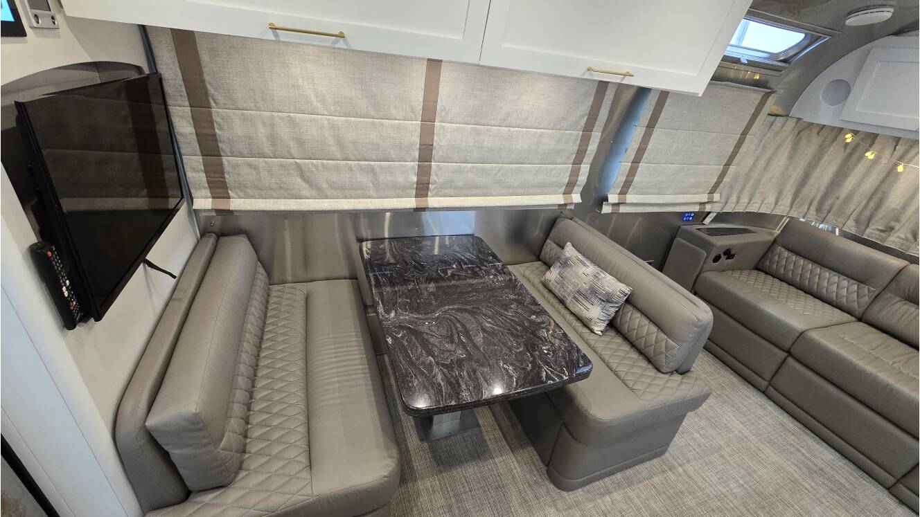 A photo of this 2024 Airstream CLASSIC 30 TWIN