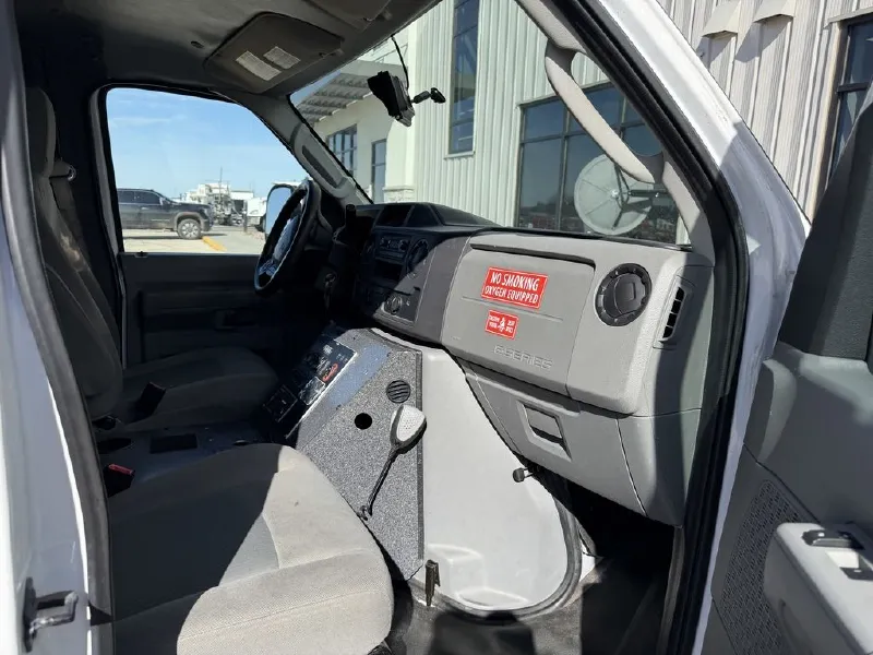 2022 FORD MEDIX AMBULANCE
