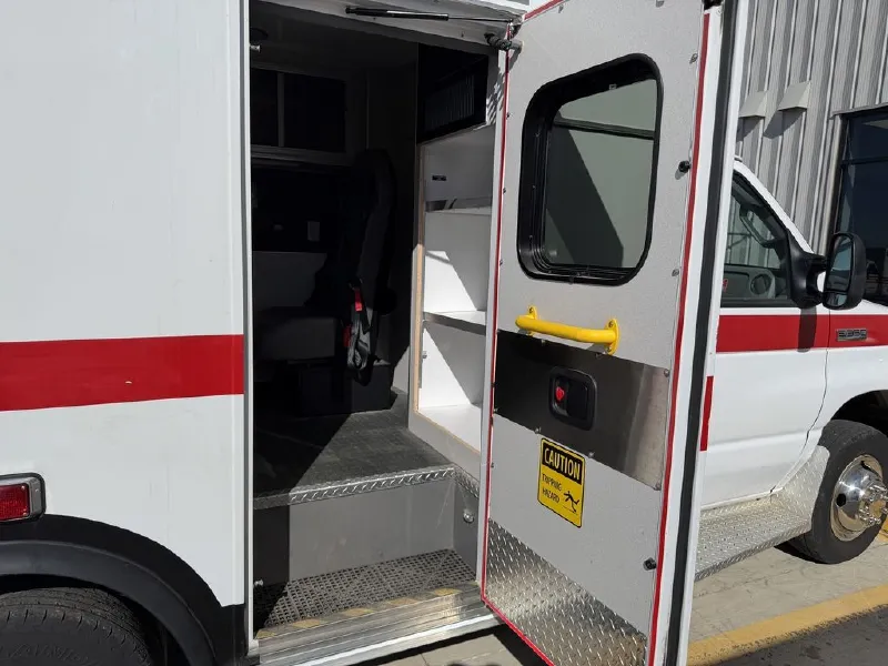 2022 FORD MEDIX AMBULANCE