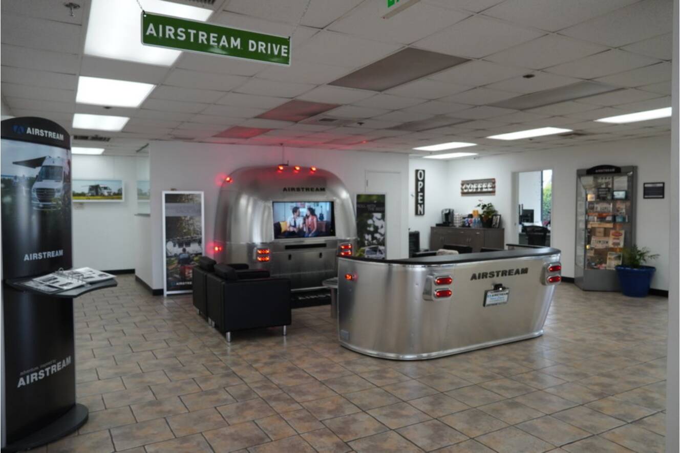 A photo of this 2026 Airstream Classic 33FBT