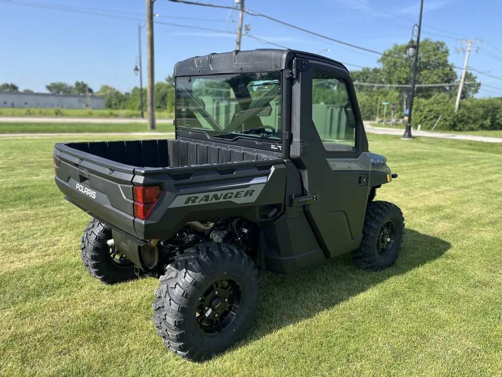 2027 Polaris® Ranger XP 1000 Cab BASE in shorewood IL