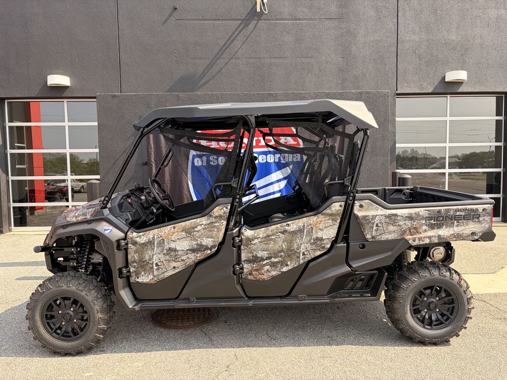 2025 Honda® Pioneer 1000-6 Deluxe Crew TrueTimber Atera Camo in tifton GA