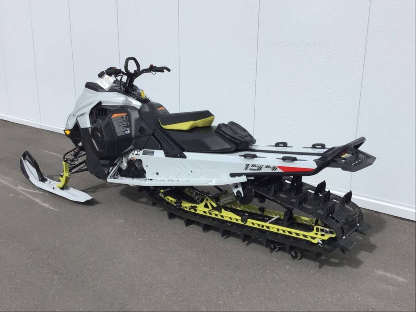 A photo of this 2025 Ski-Doo Summit® Adrenaline® with Edge Package 850 E-TEC 154 S