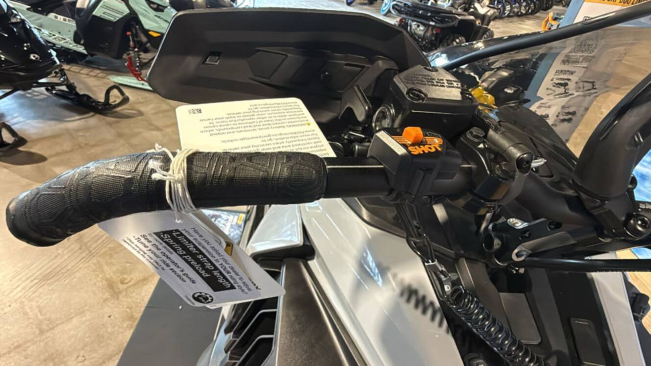 A photo of this 2026 Ski-Doo Summit® Adrenaline® with Edge Package 850 E-TEC 165 H