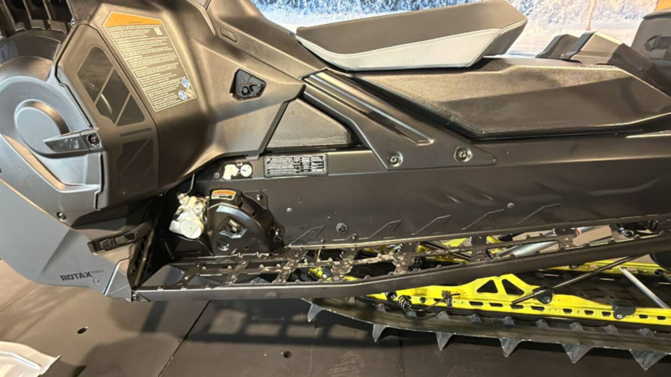 A photo of this 2026 Ski-Doo Summit® Adrenaline® with Edge Package 850 E-TEC 165 H