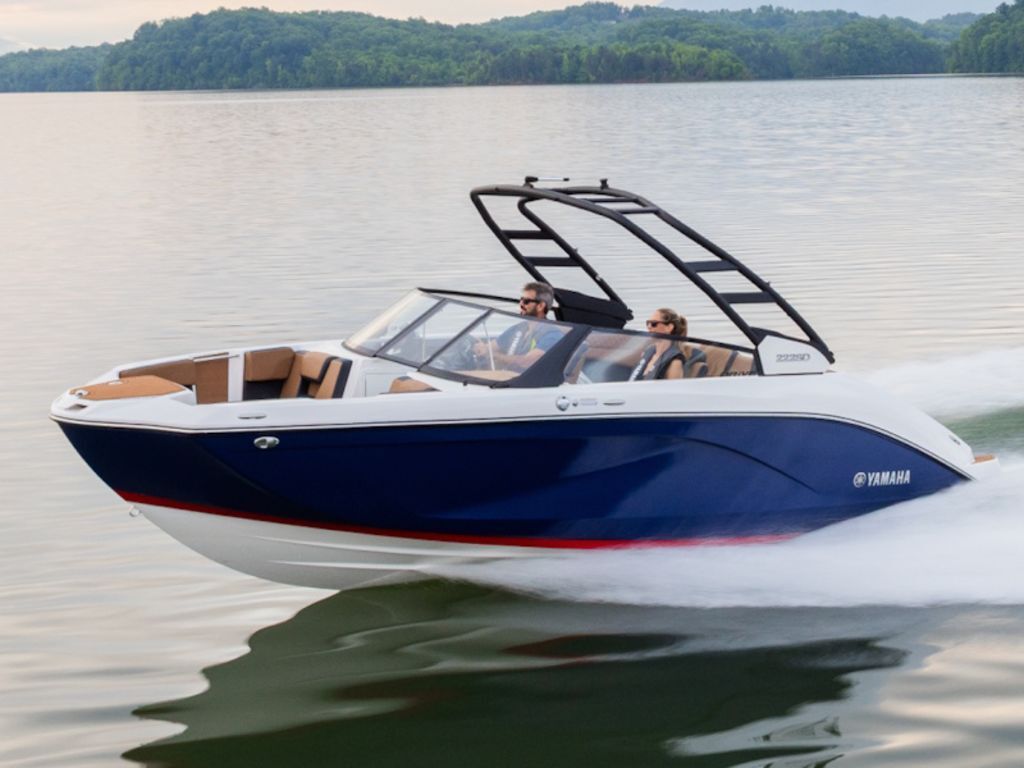 2026 Yamaha Boats 222SE in red wing MN
