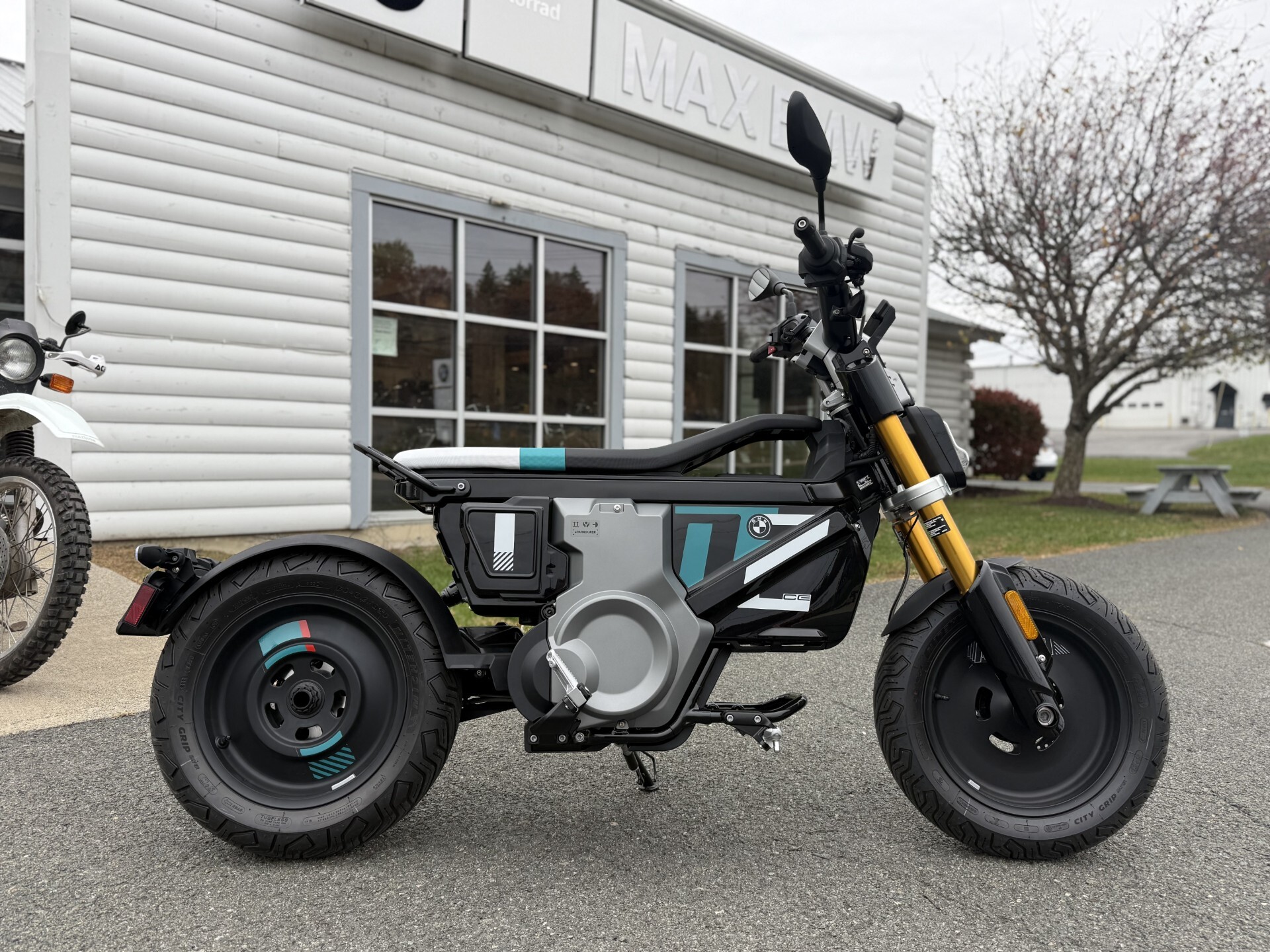 2025 BMW CE 02 02 in New Milford, CT