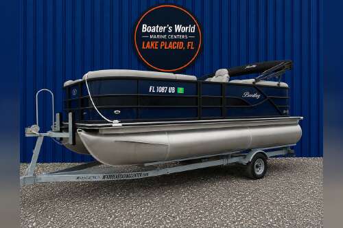 2025 Bentley Pontoons Legacy 200 Navigator in lake placid FL