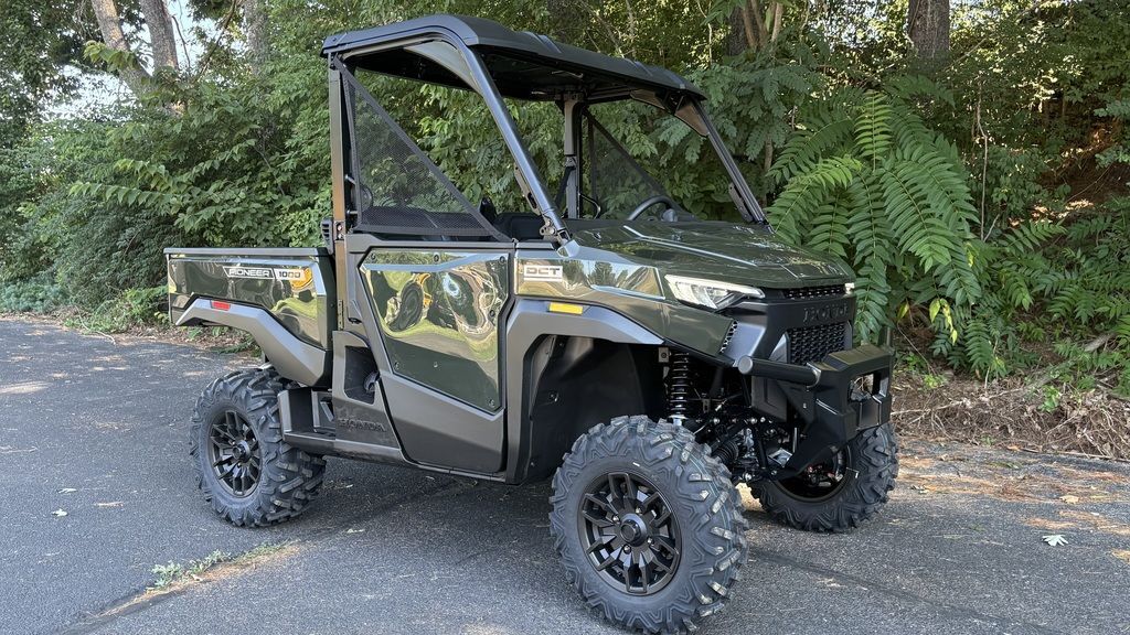 2026 Honda® Pioneer 1000 Deluxe in waynesboro VA
