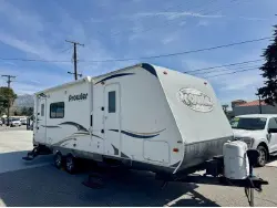 2013 HEARTLAND PROWLER 24PRKS