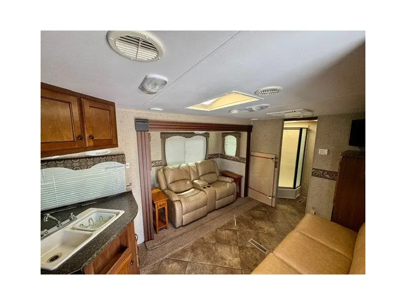 2013 HEARTLAND PROWLER 24PRKS