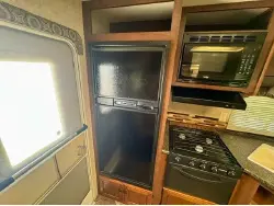 2013 HEARTLAND PROWLER 24PRKS