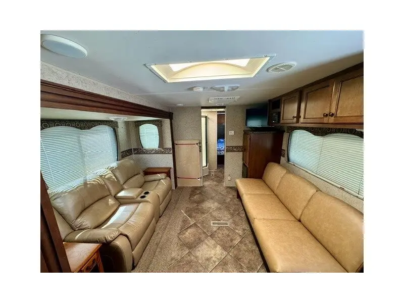 2013 HEARTLAND PROWLER 24PRKS