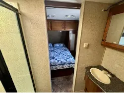 2013 HEARTLAND PROWLER 24PRKS