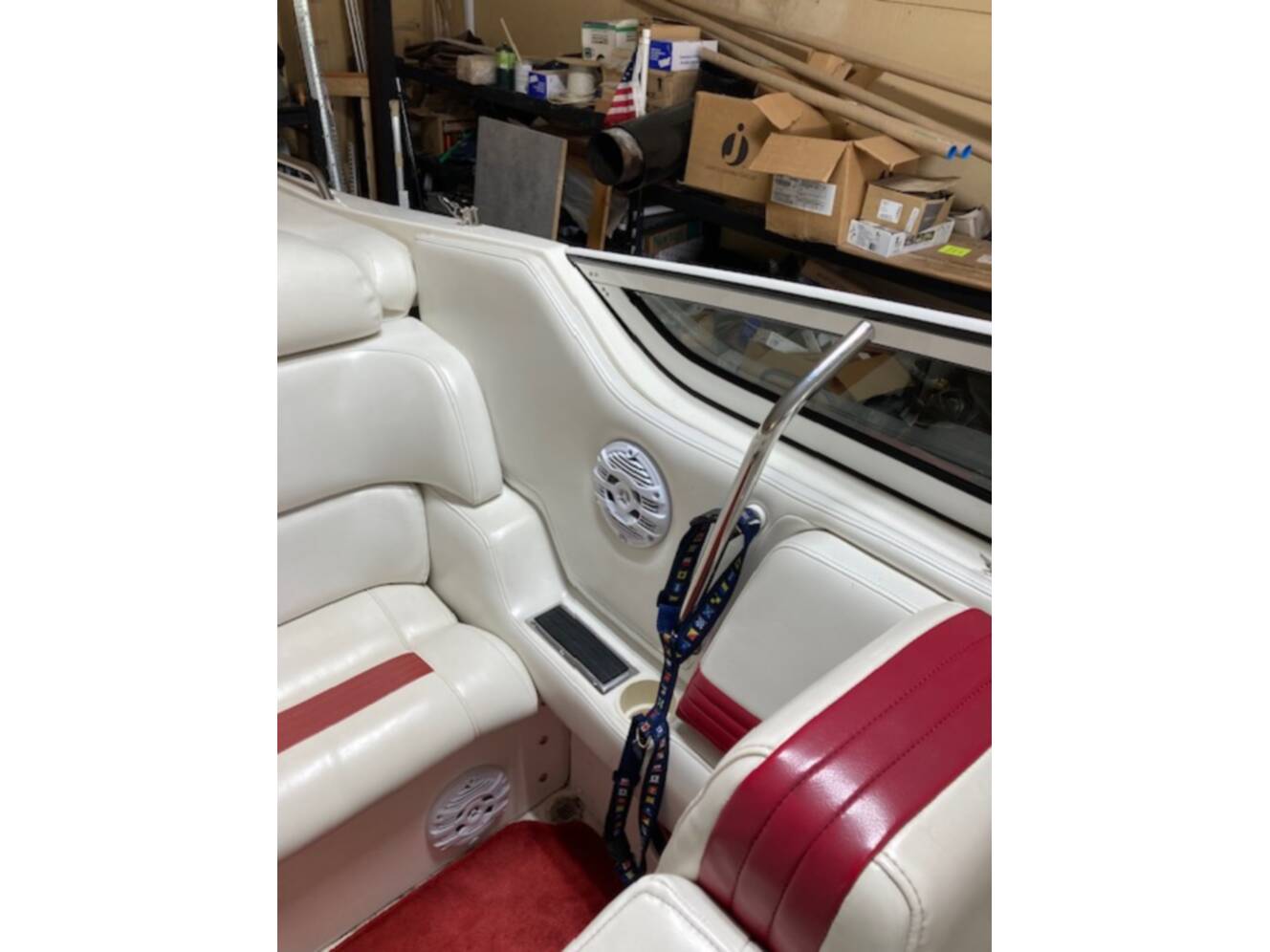 A photo of this 2001 Fountain LIGHTNING 35