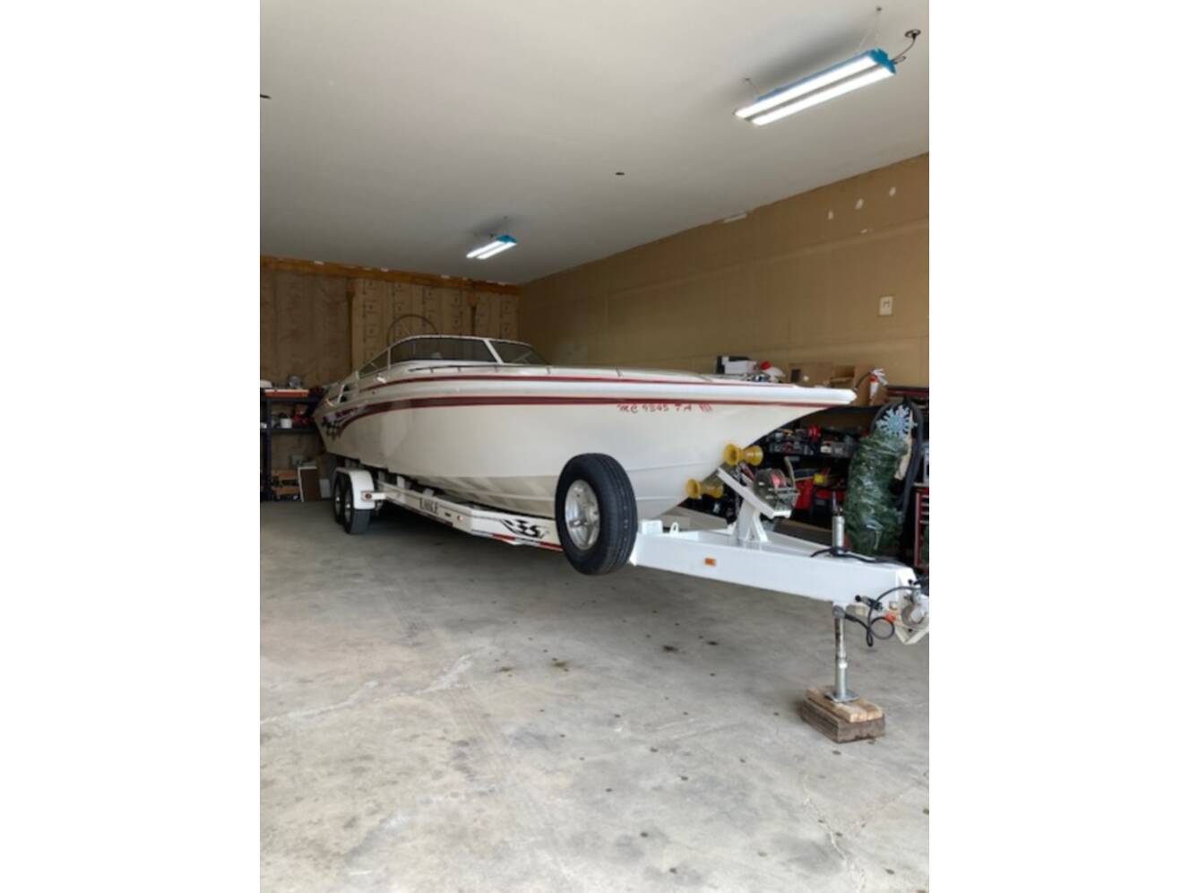 A photo of this 2001 Fountain LIGHTNING 35