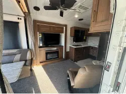 2025 FOREST RIVER SANDSTORM 2600SRT