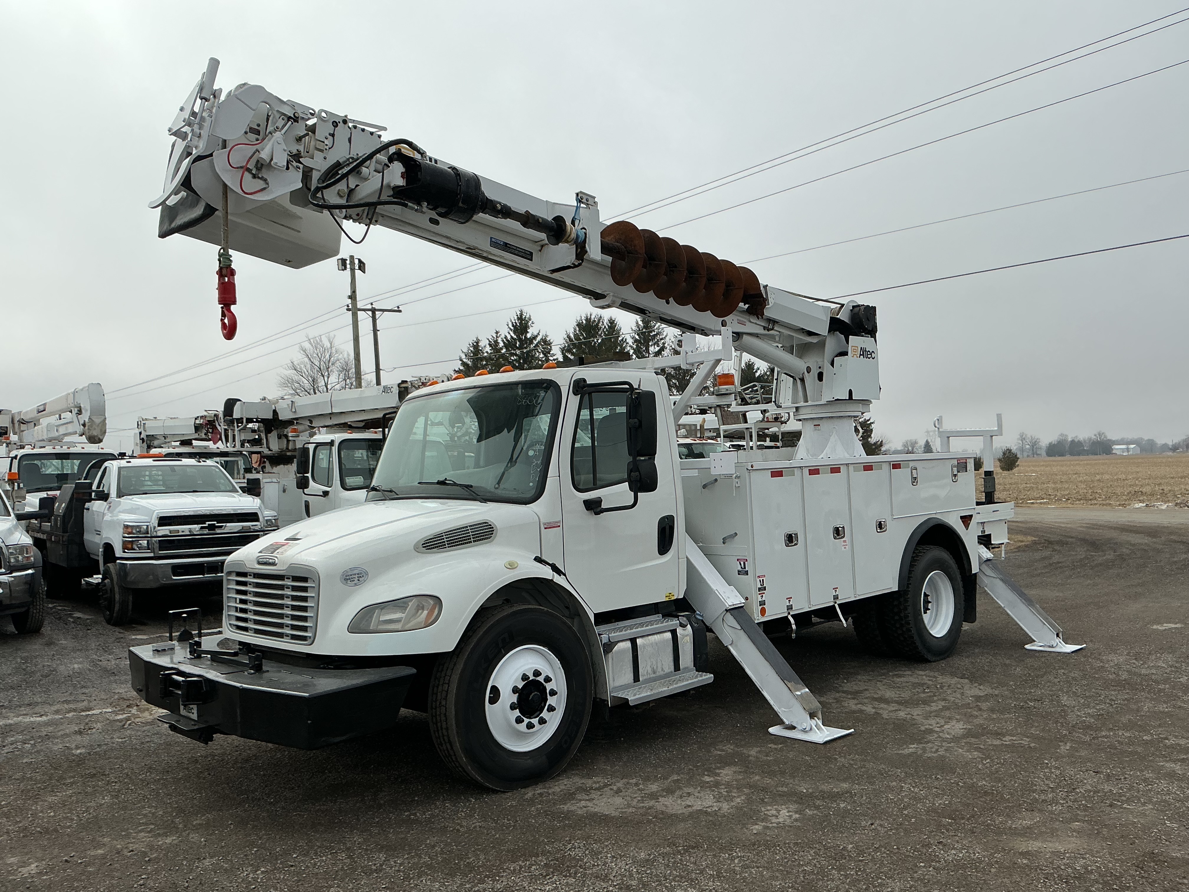 2017 Altec DM47B-TR in Craigville, IN