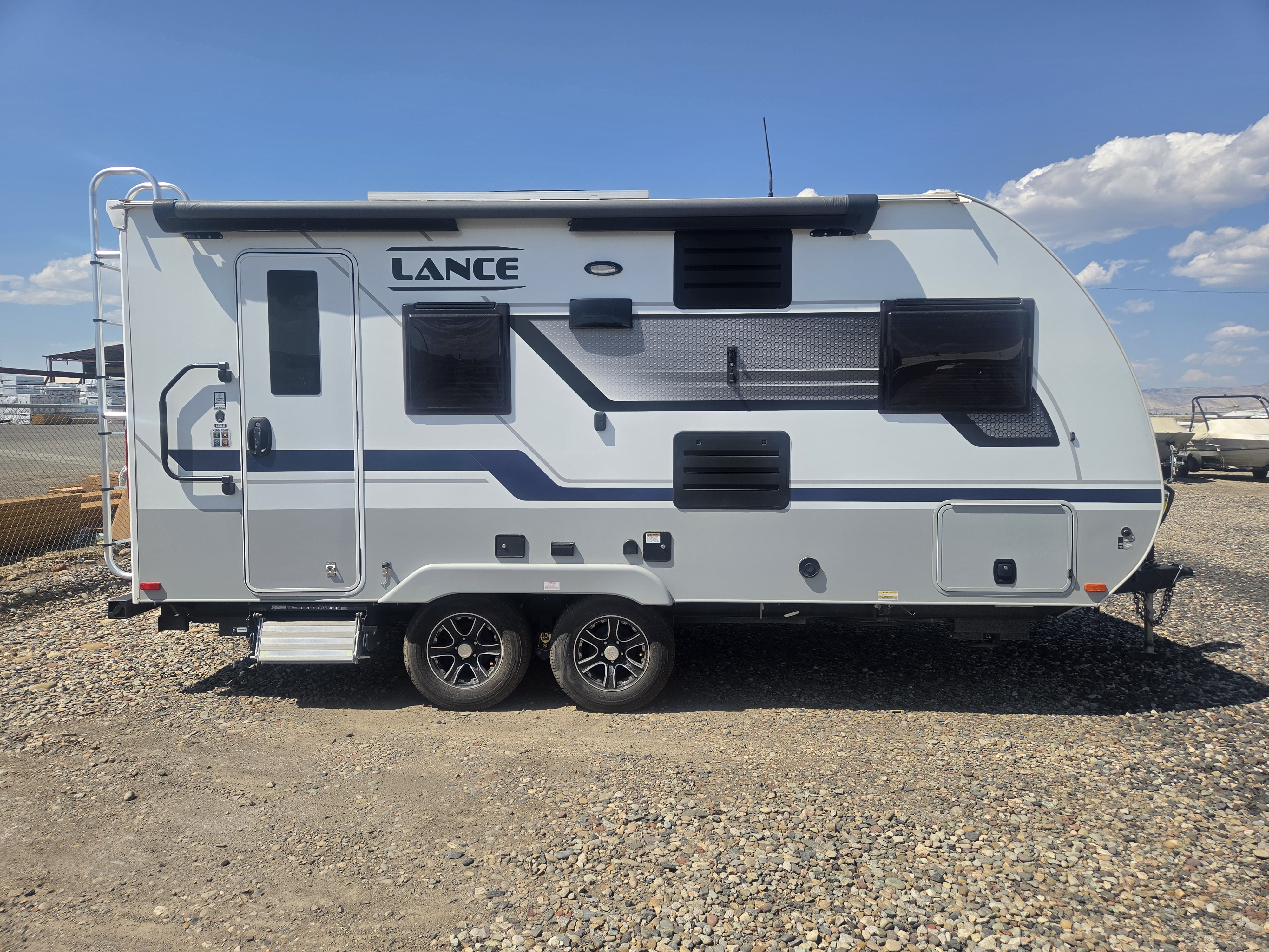 2024 Lance Camper Manufacturing 1685 in grand junction CO