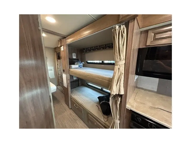 2019 JAYCO GREYHAWK PRESTIGE 31FP