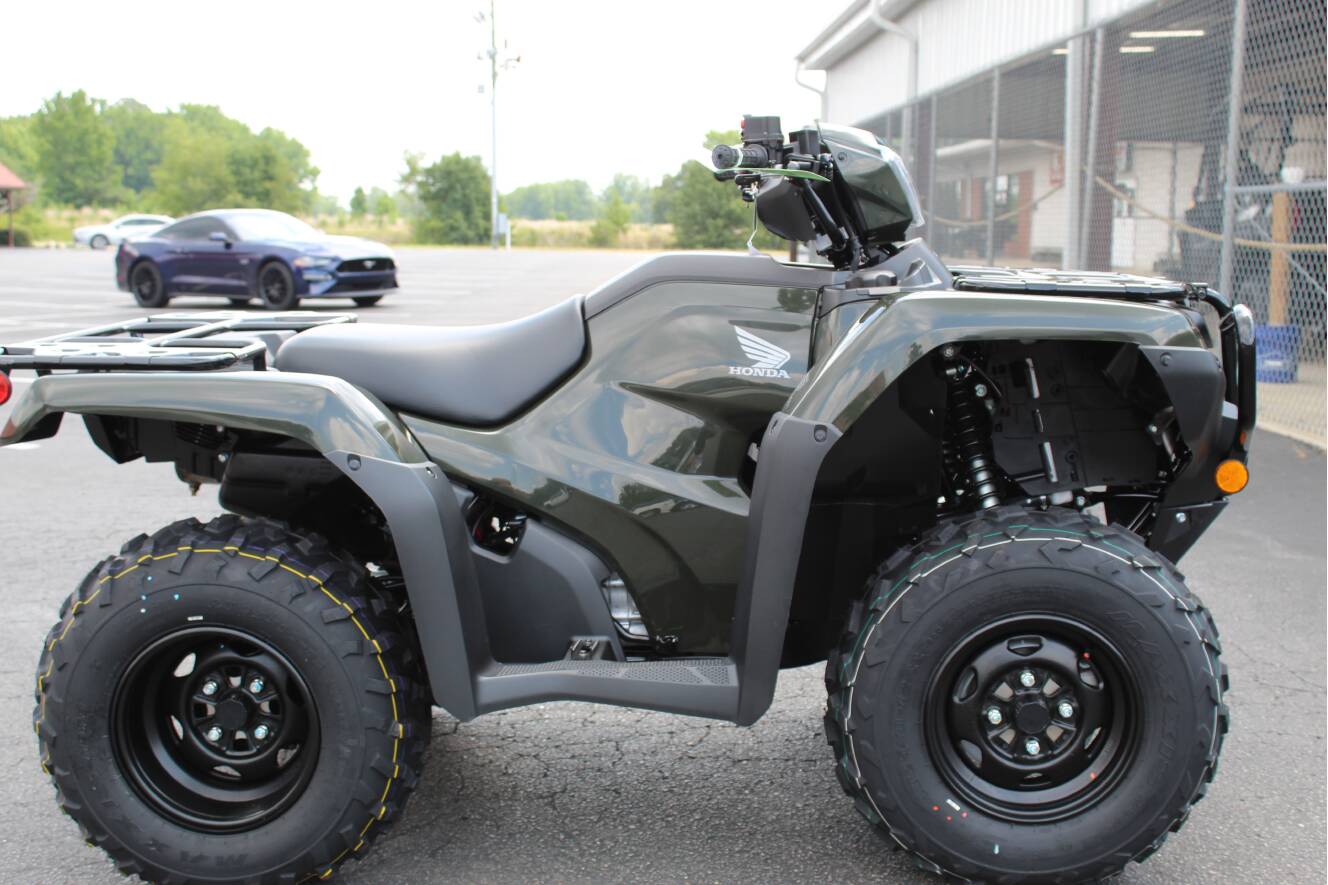 A photo of this 2027 Honda FourTrax Foreman 4x4
