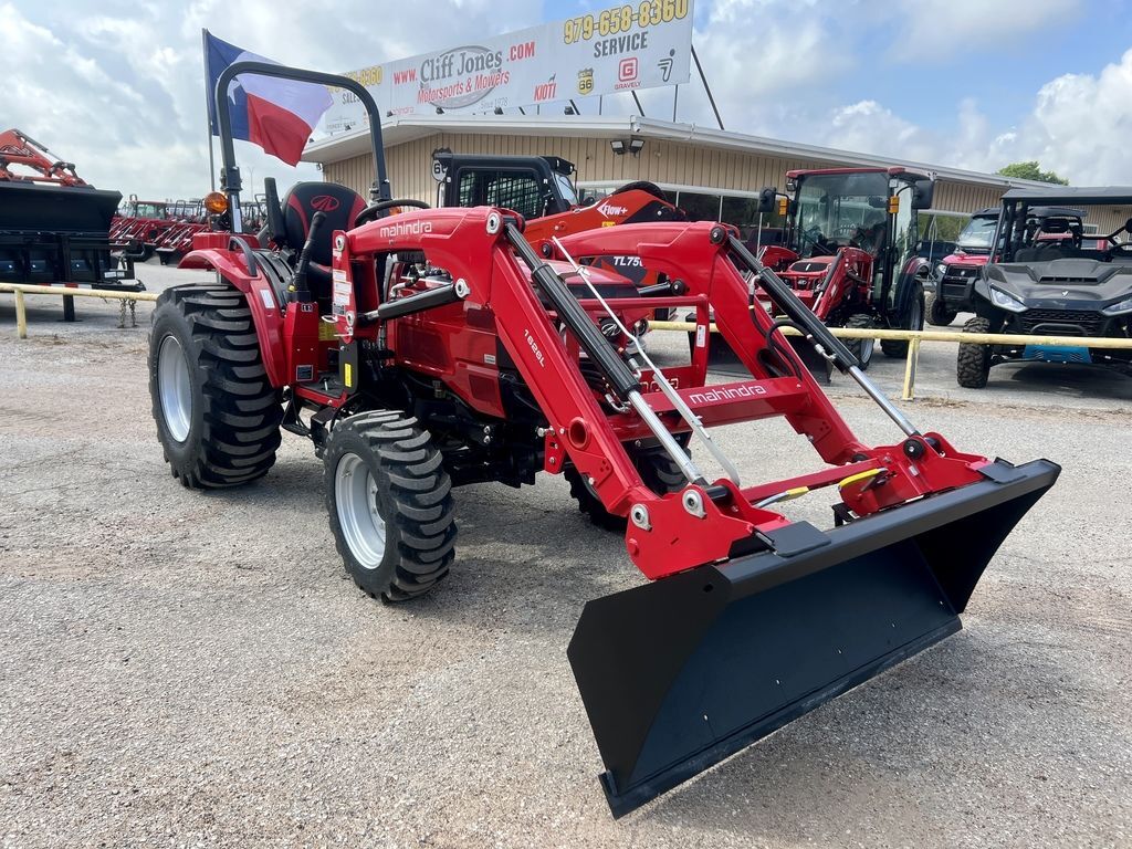 2026 Mahindra 1600 Series 1626 Shuttle 4WD in Sealy, TX