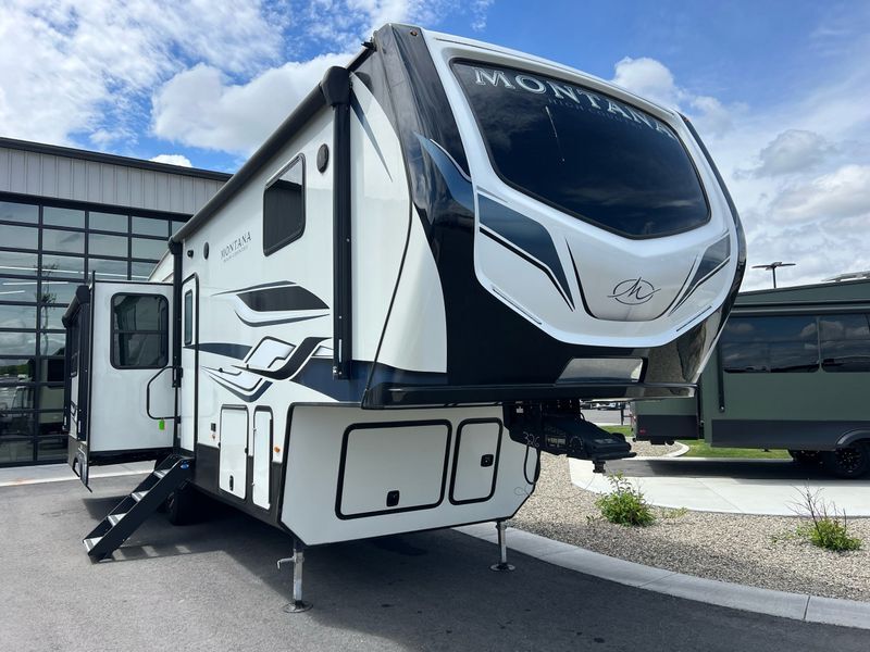 2023 Keystone Montana High Country 295RL in billings MT