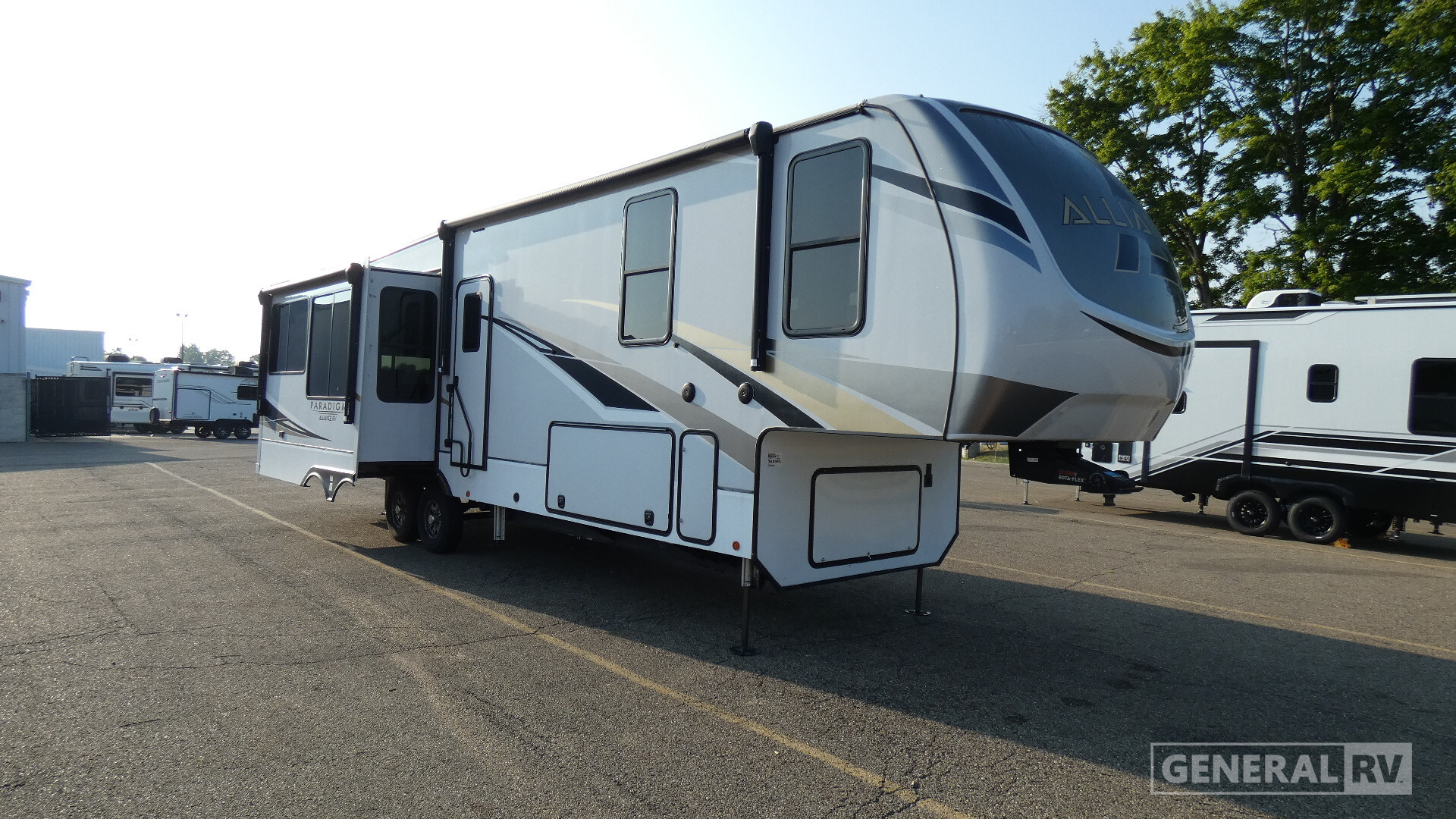 2022 Alliance Rv PARADIGM 340RL in north canton OH