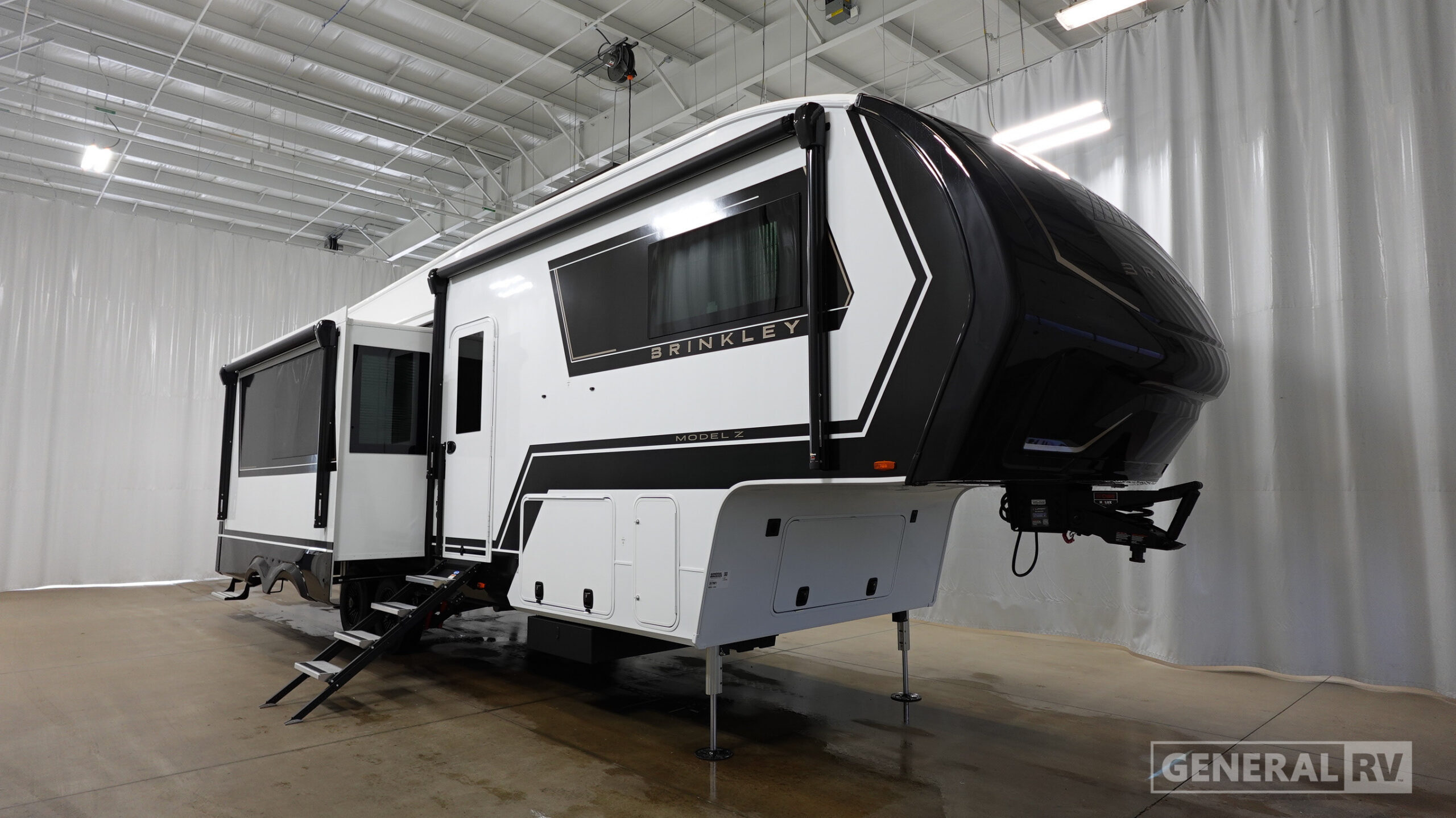 2027 Brinkley MODEL Z 3210 in dover FL