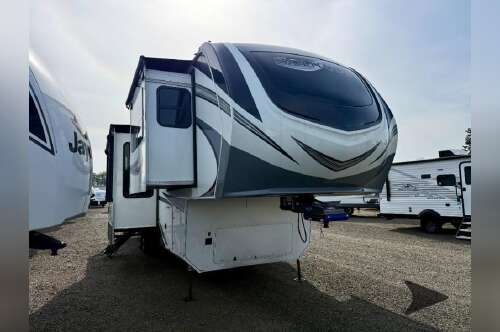 2022 Grand Design Solitude 346FLS in junction city OR