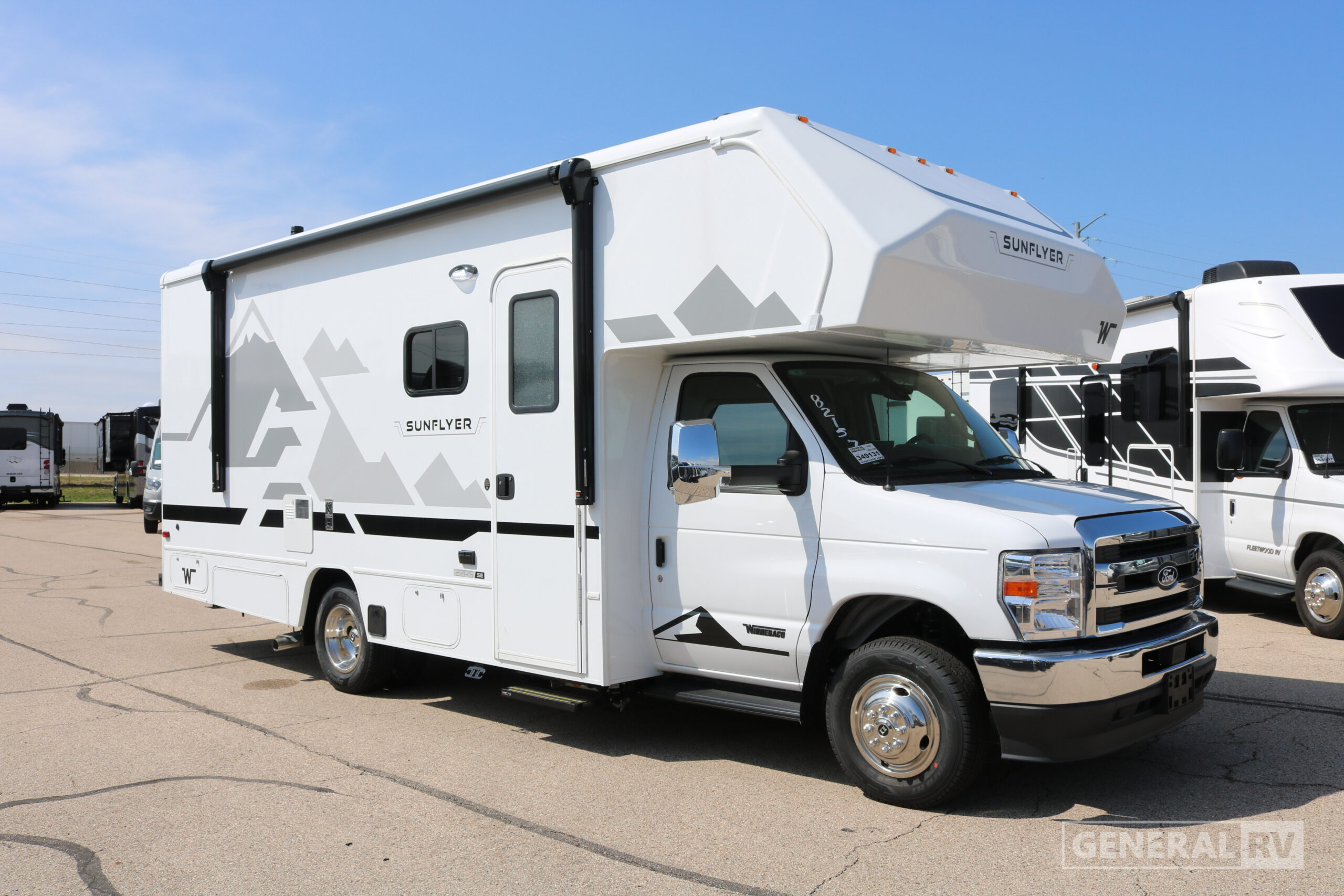 2027 Winnebago SUNFLYER 22RS in huntley IL